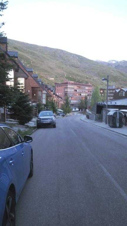 Apartamento Edificio Serraneu. Sierra Nevada. Granada Buitenkant foto